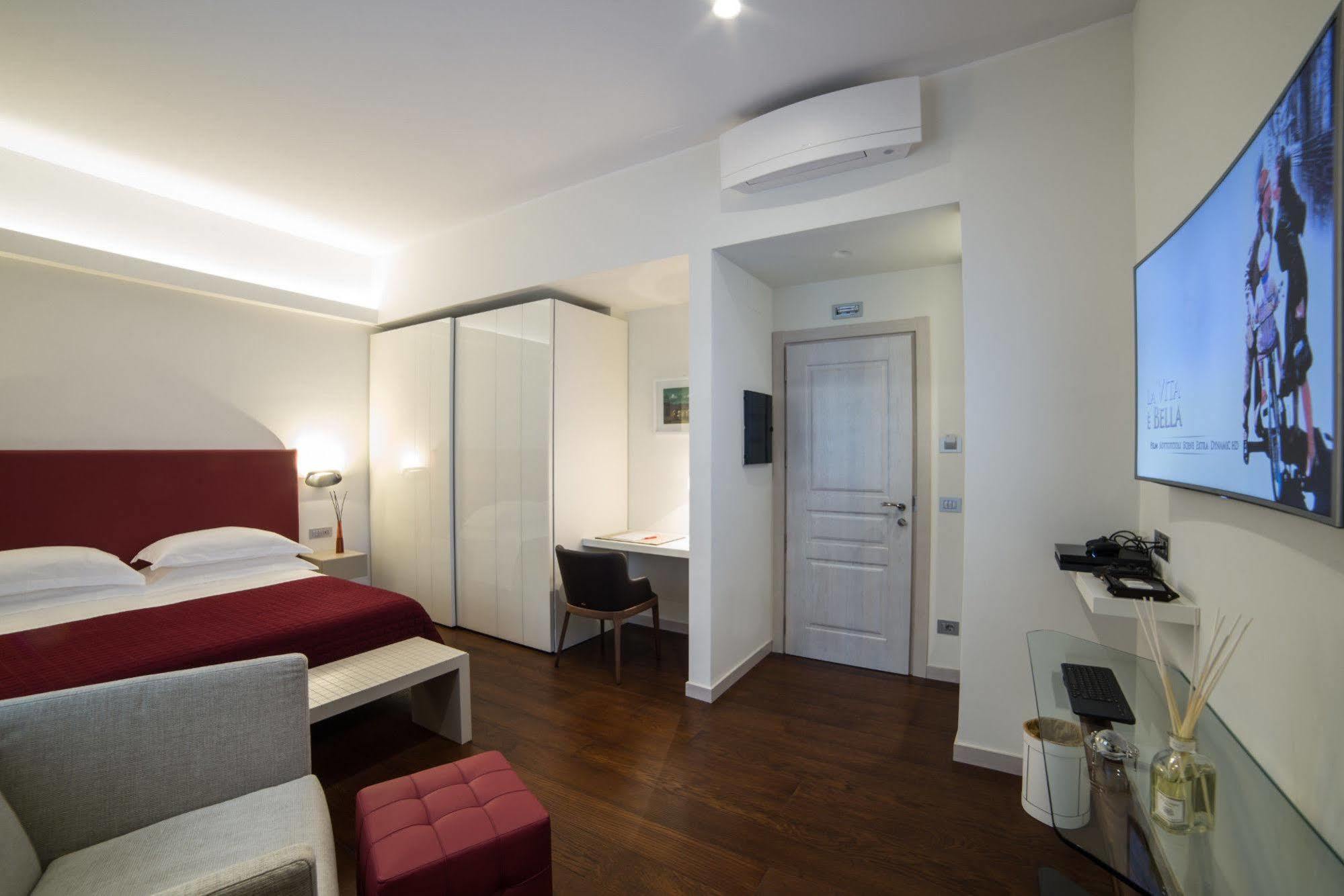 Town House Morgana Bed & Breakfast Reggio di Calabria Exterior foto